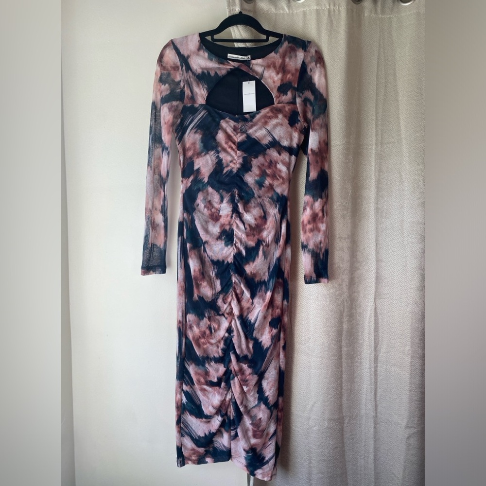 Abercrombie & Fitch Long-Sleeve Mesh Ruched Dress new keyhole patterned medium
